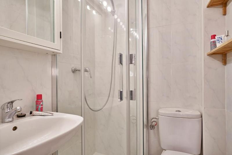 BeBarceloner Sants Apartments - 2 bedrooms - image 4