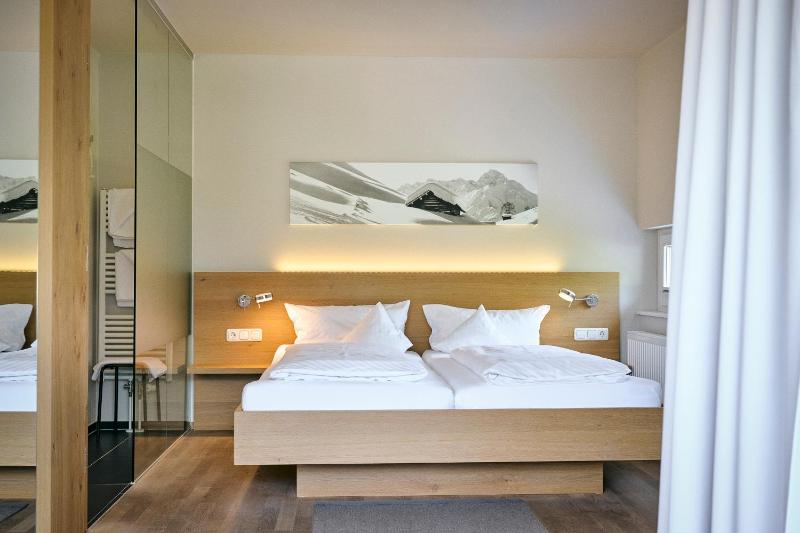 Standard Double Room with Balcony or Terrace image 1