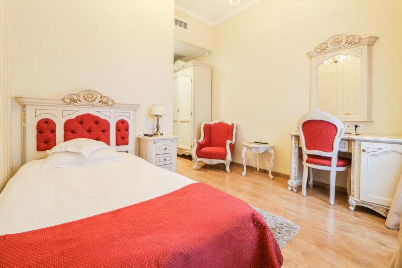 Single Room image 1