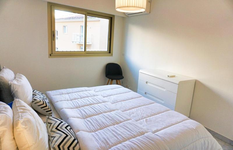 Apartment image 3