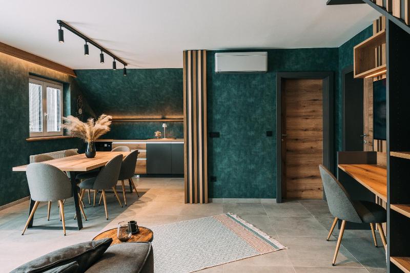 Duplex Apartment with Balcony image 1
