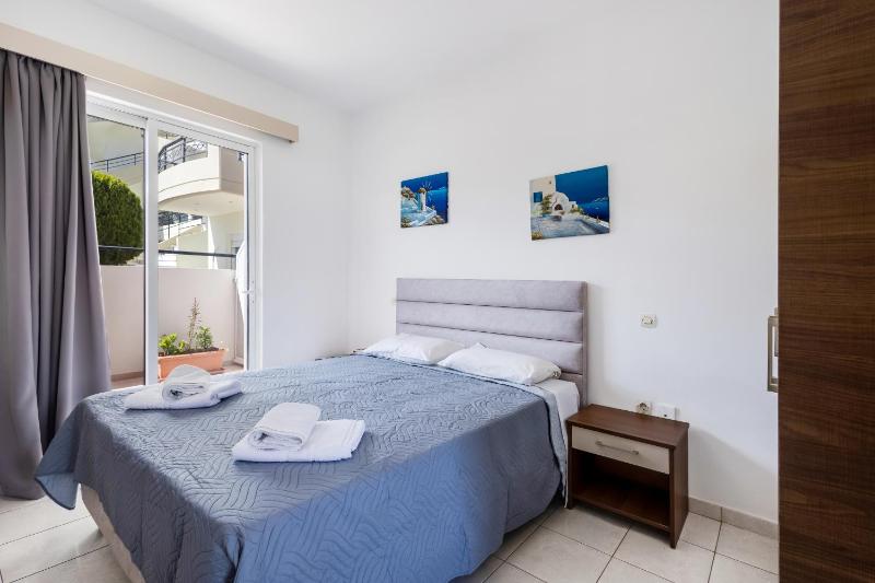 Johnhara Studios & Apartments - image 8
