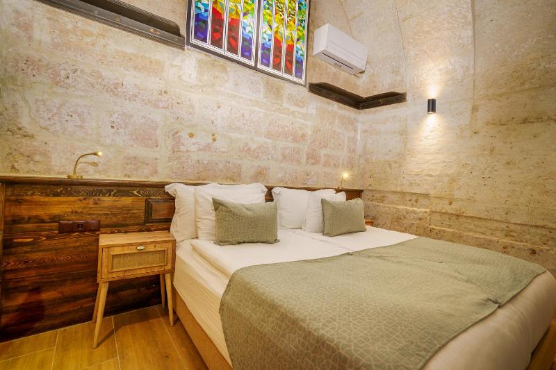 Superior Double Room image 3