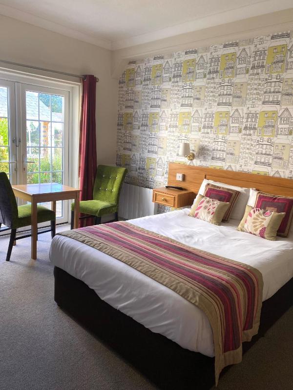 Double Room image 2