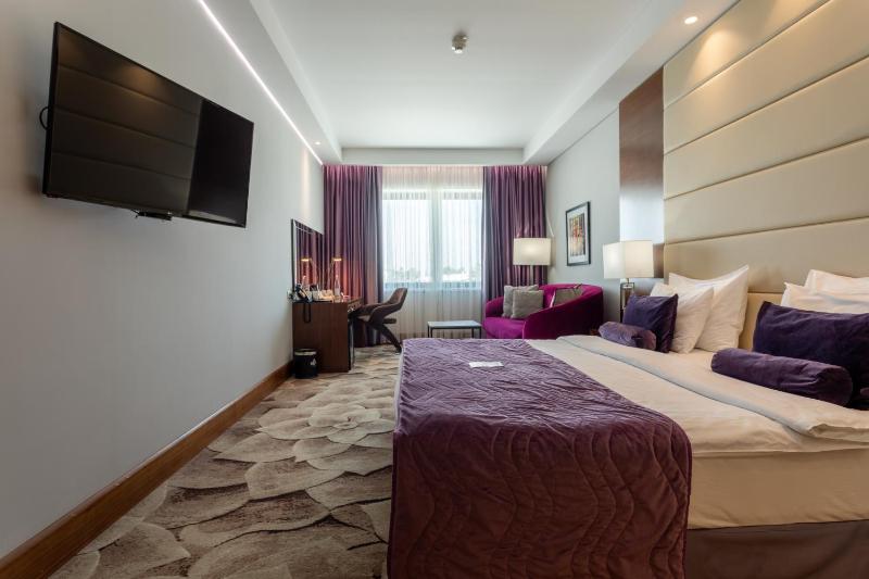 Double Room image 1