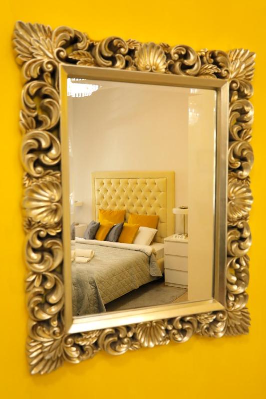 Deluxe Double Room with Extra Bed image 4