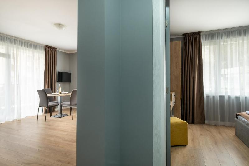 Studio Apartment image 4