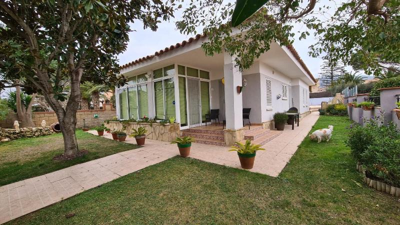 Four-Bedroom House image 4