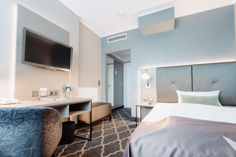 Superior Single Room image 4