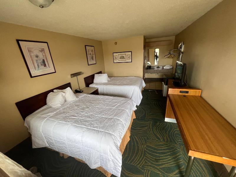 Hilltop Inn Pittsburgh - image 17