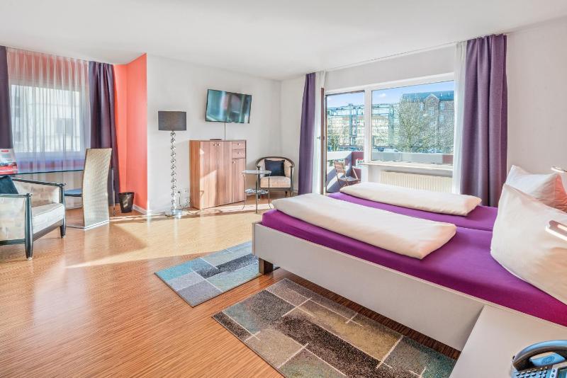 Superior Double Room image 4