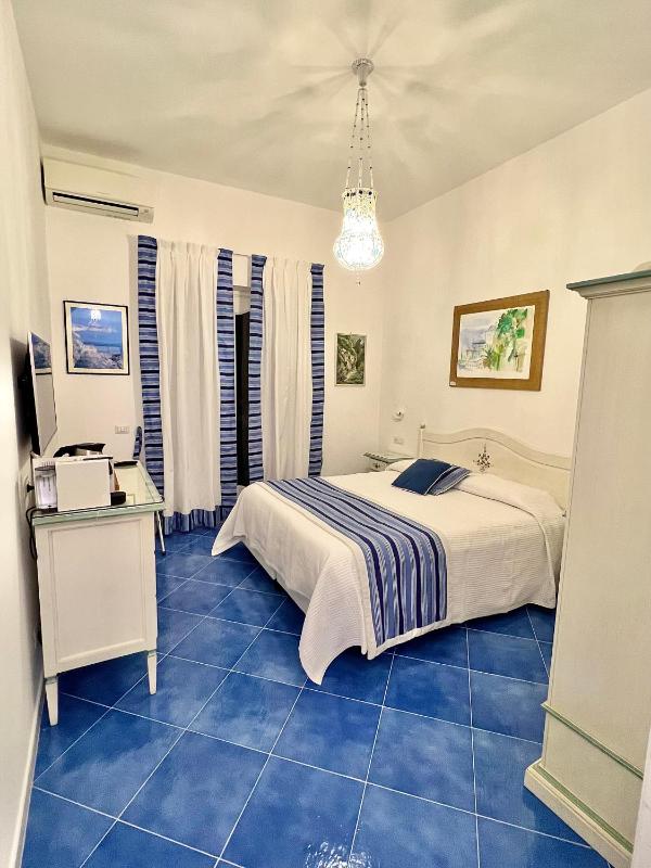 Hotel Villa Delle Palme in Positano - image 48