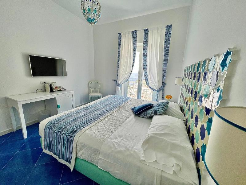 Hotel Villa Delle Palme in Positano - image 42