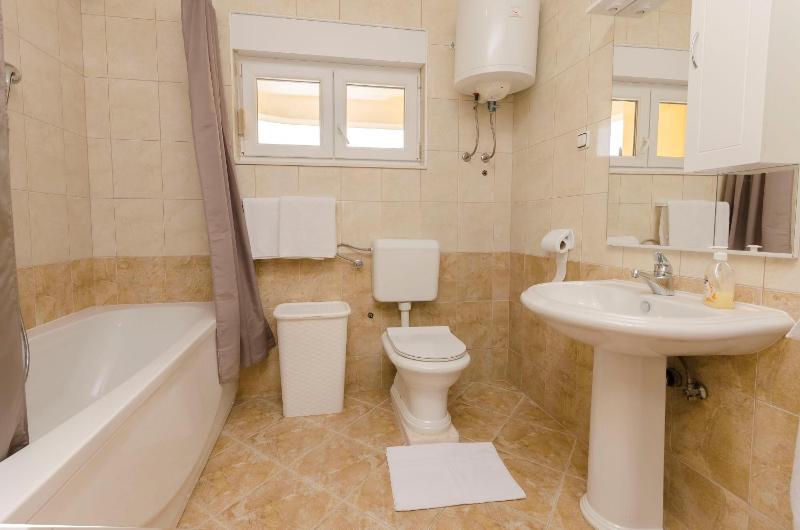 Apartment Fourstars - image 21