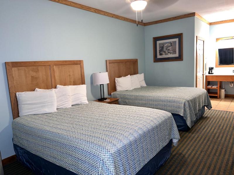 D&R Pelican Bay Resort - image 40