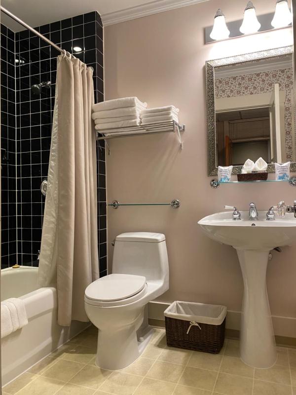 Kingston Hotel - image 7