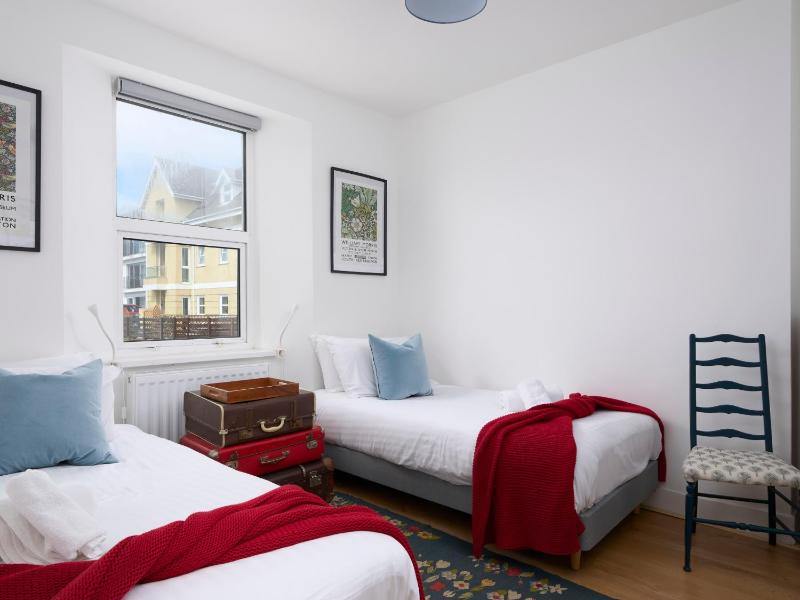 Saltwater Cottage - image 14