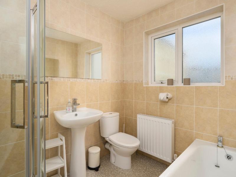 Saltwater Cottage - image 4