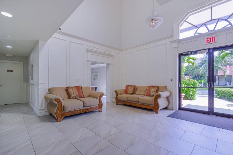 Yellow Pine Villa - image 38