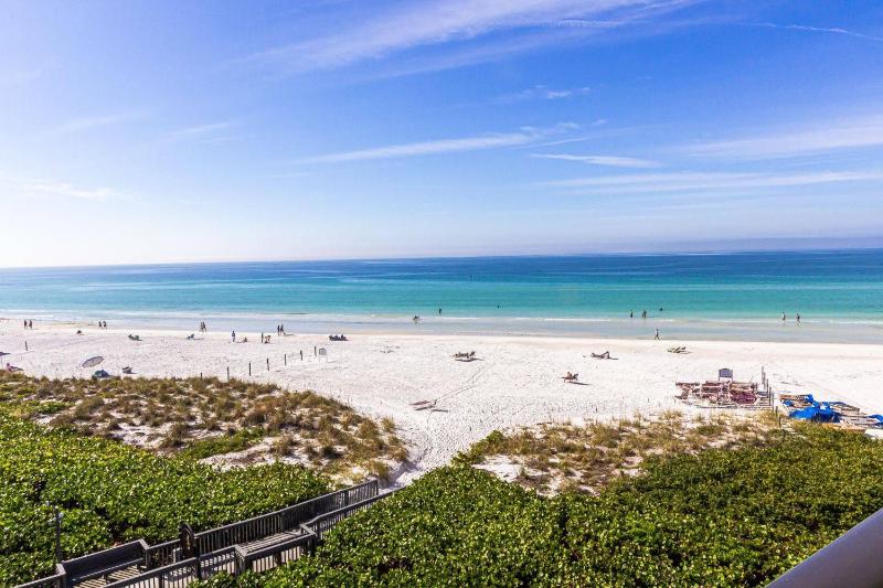 Siesta Breakers on Crescent Beach - image 45