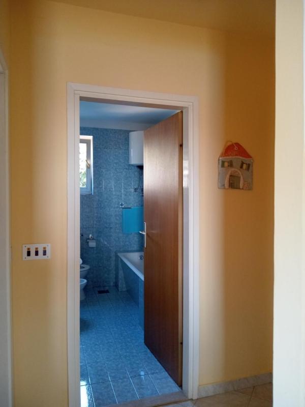 One-Bedroom Apartment with Balcony and Sea View image 2