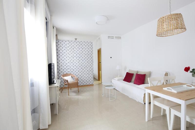 Apartamentos Diaber San Leandro - image 13