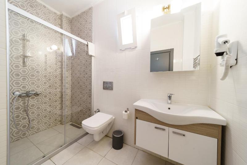 Triple Room image 2