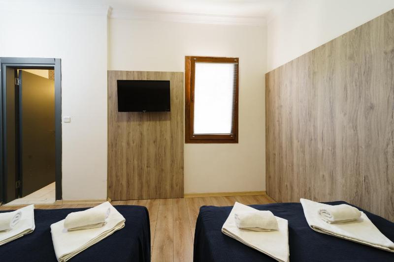 Triple Room image 3