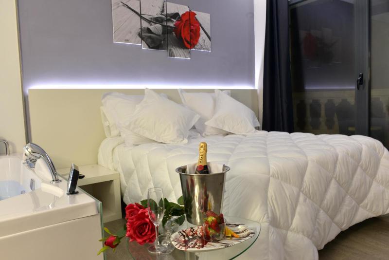 Double Room with a Hot Tub  with New Year's Package image 2