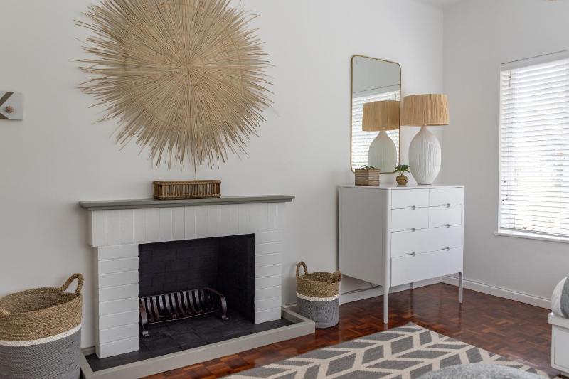 Millrock Beach House - image 12