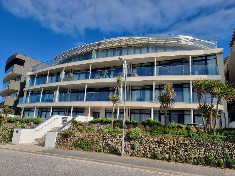 Fistral Pearl - image 1