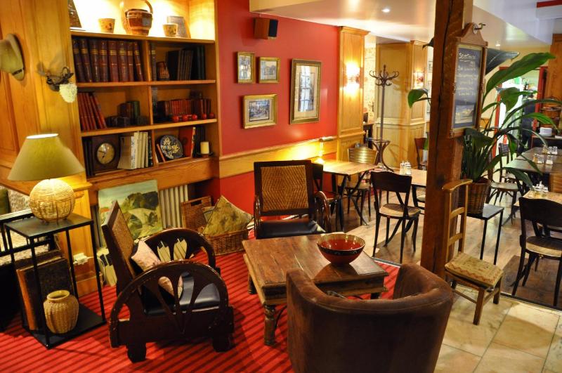 Le Vieux Carré - image 10