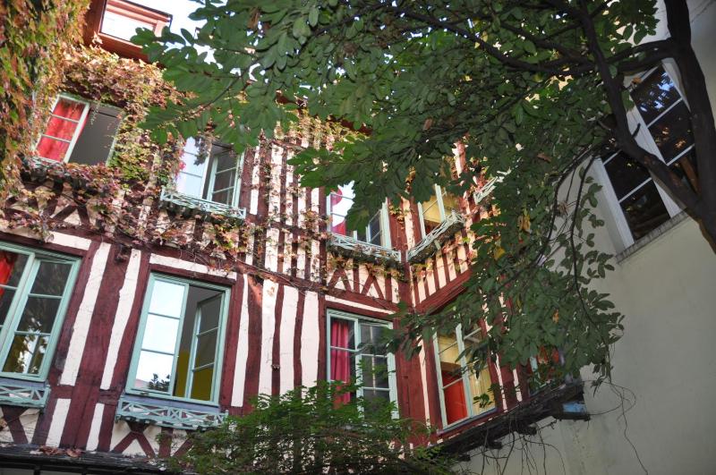 Le Vieux Carré - image 21