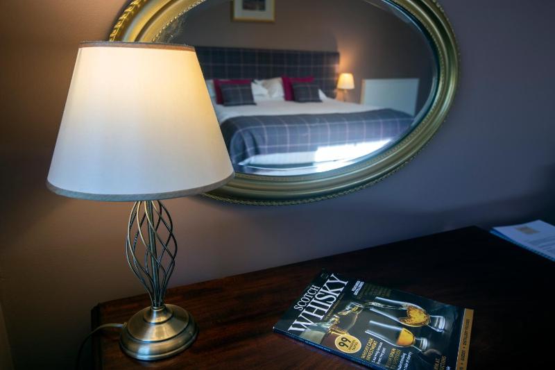 Glenlivet - Super King Size or Twin Room image 4