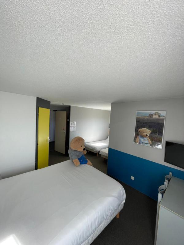 Quadruple Room image 1