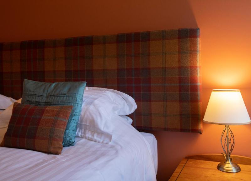 Tamdhu - Super King Size or Twin Room image 2