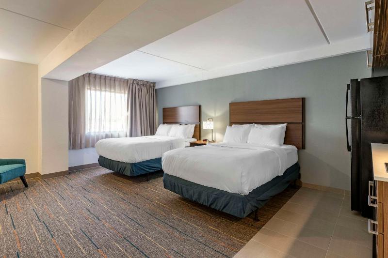 Accessible Efficiency Suite with Two Double Beds - Non Smoking image 1