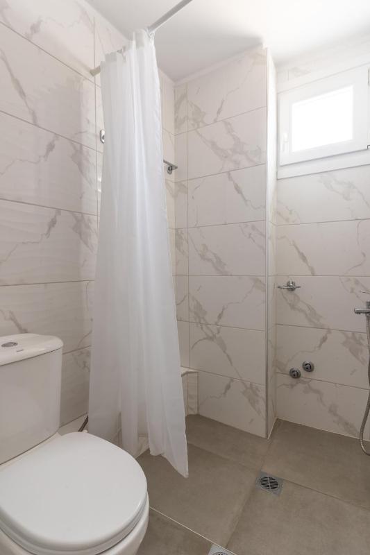 Superior Triple Room image 3