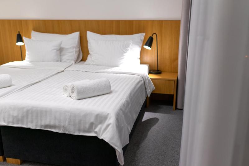Standard Double or Twin Room image 4