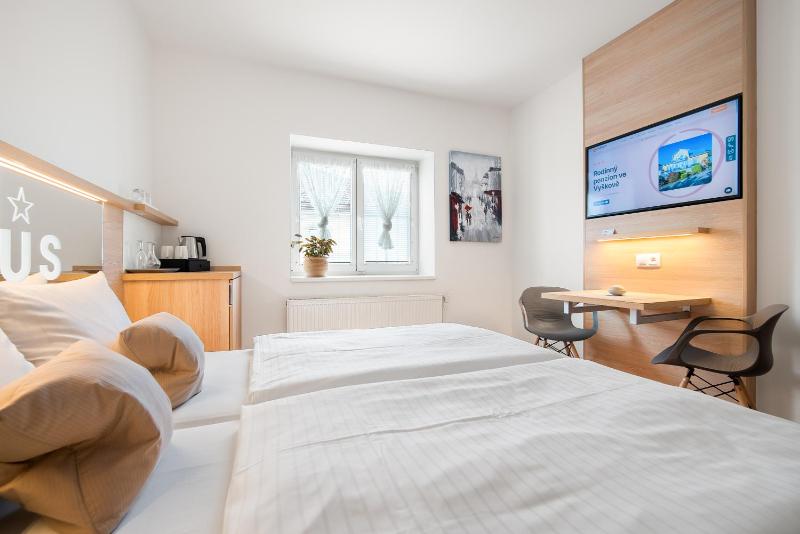 Superior Double Room image 4