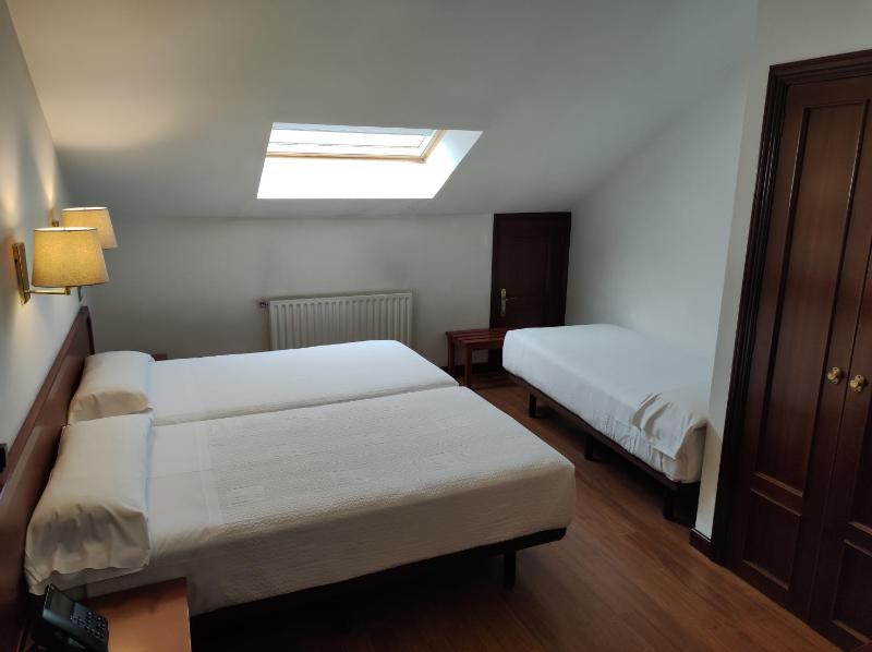 Triple Room image 1