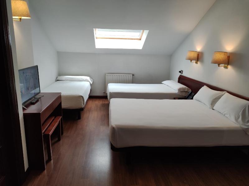 Hotel Compostela Vigo - image 15