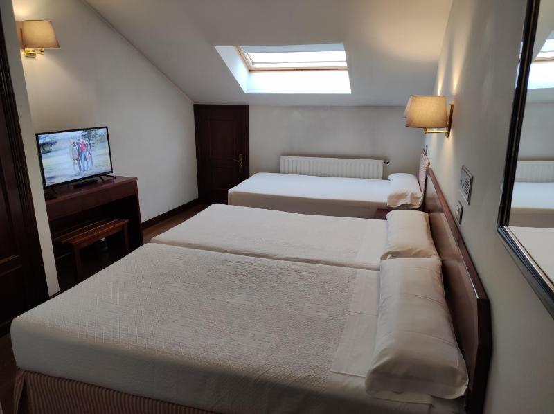 Hotel Compostela Vigo - image 14