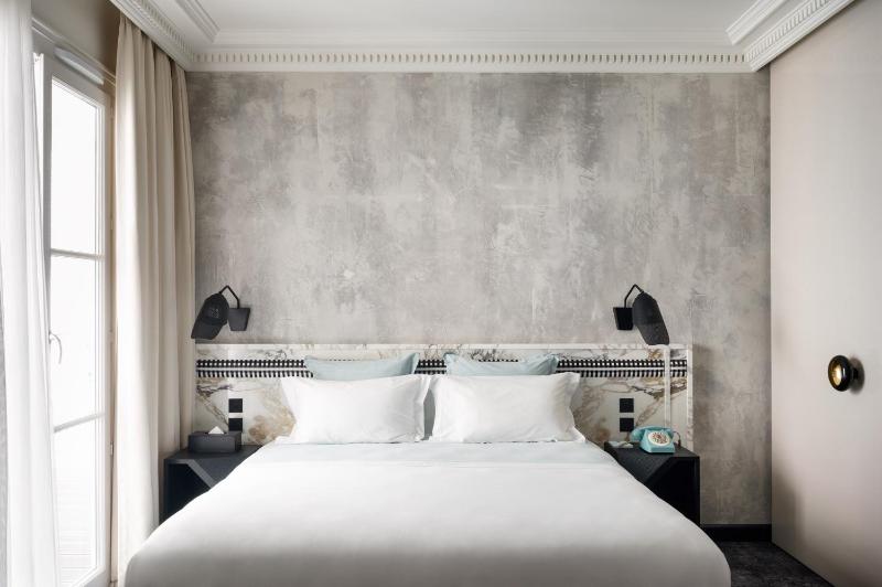 Superior Double Room image 4