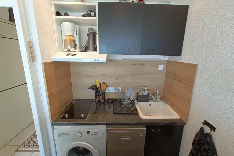 Very functional apartment with sea view - image 4