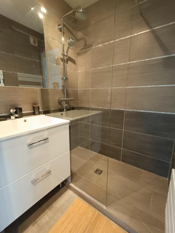 Very functional apartment with sea view - image 7