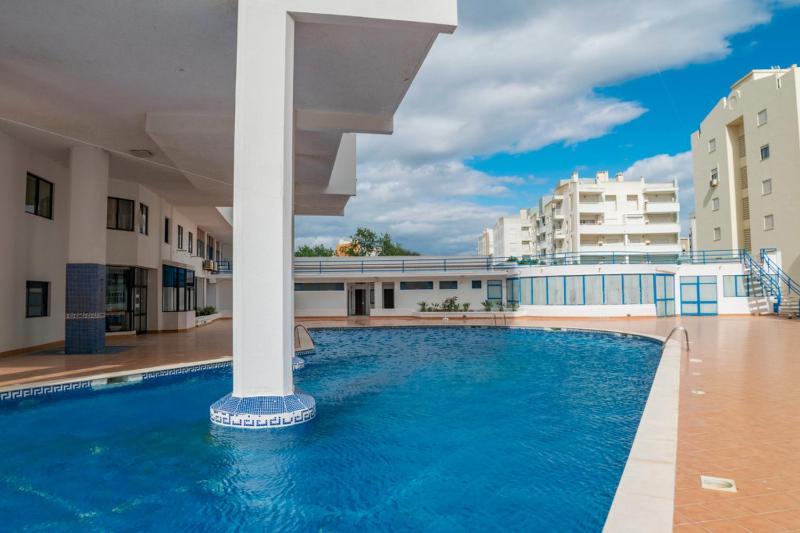 Two-Bedroom Apartment image 4