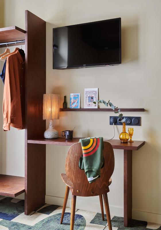 Superior Twin Room image 4