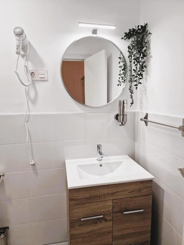 Hostal Comercial - image 12