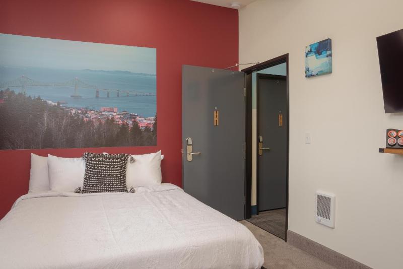 Standard Queen Room image 1